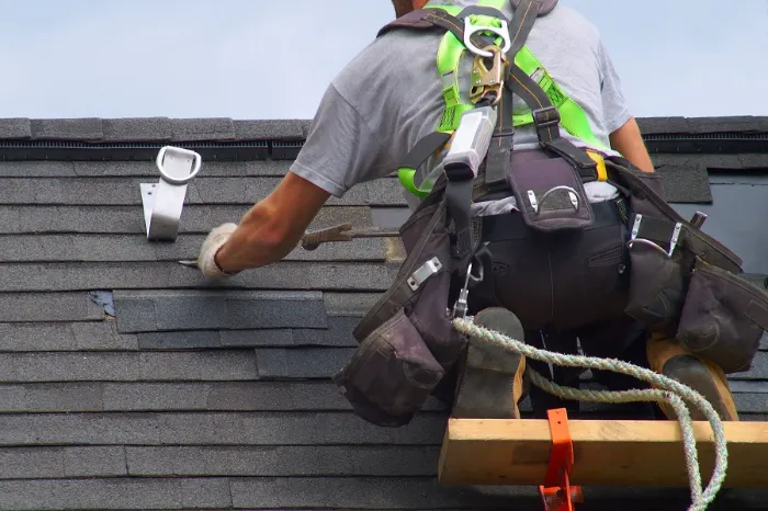 How To Fix A Leaking Roof in New York, NY